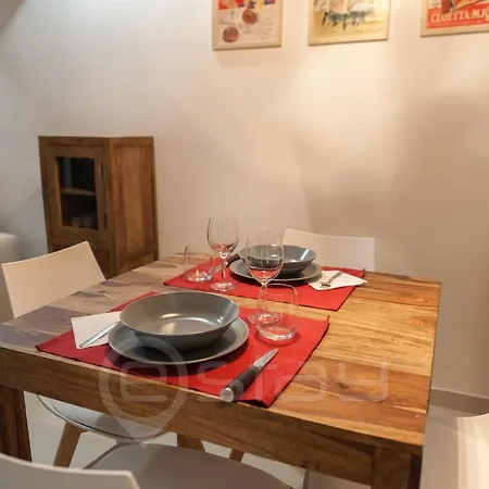 Appartement Lilla Myra *